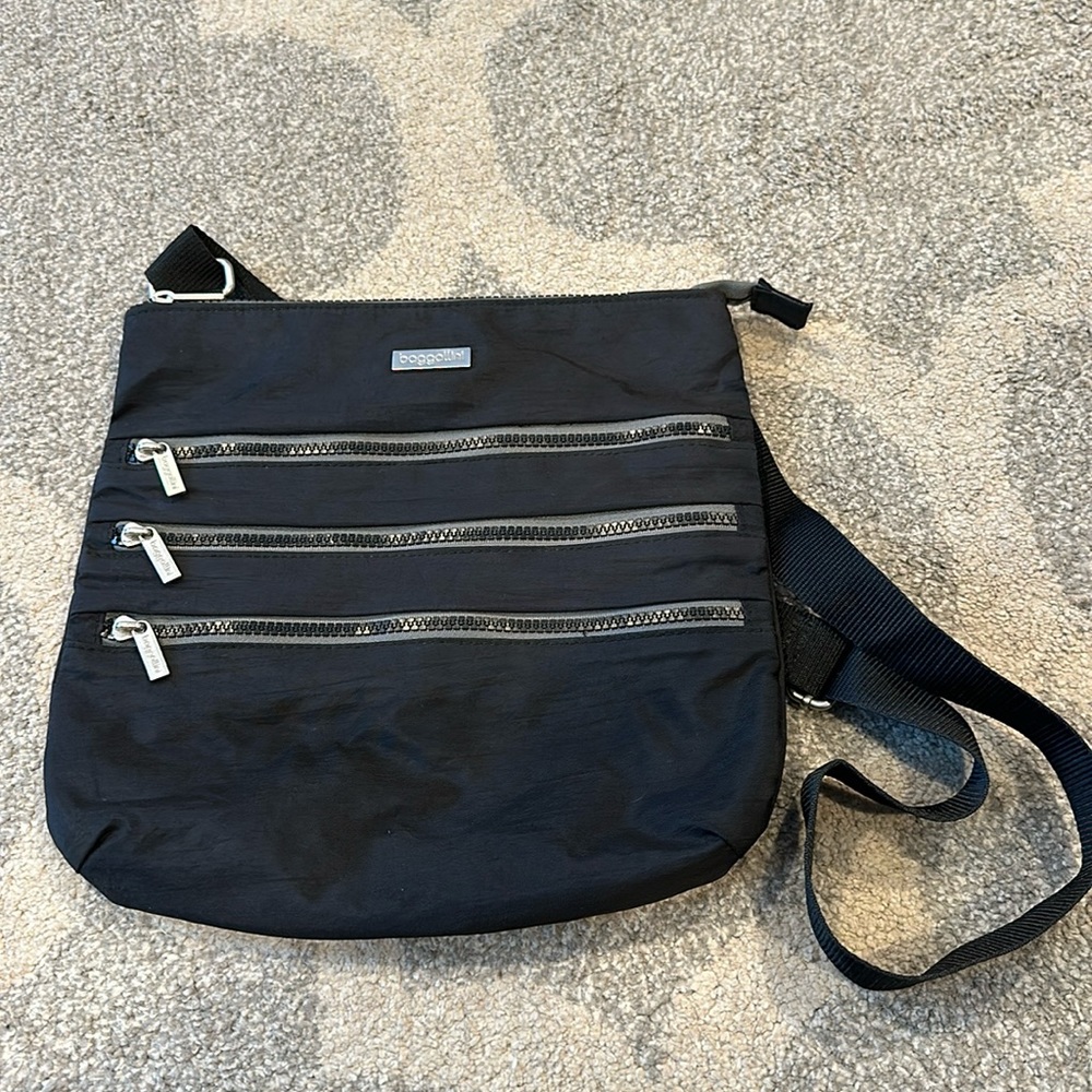 Baggallini Black Crossbody Bag